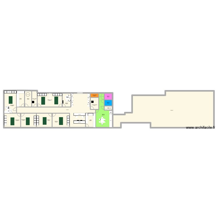 RD CLINIC. Plan de 19 pièces et 423 m2