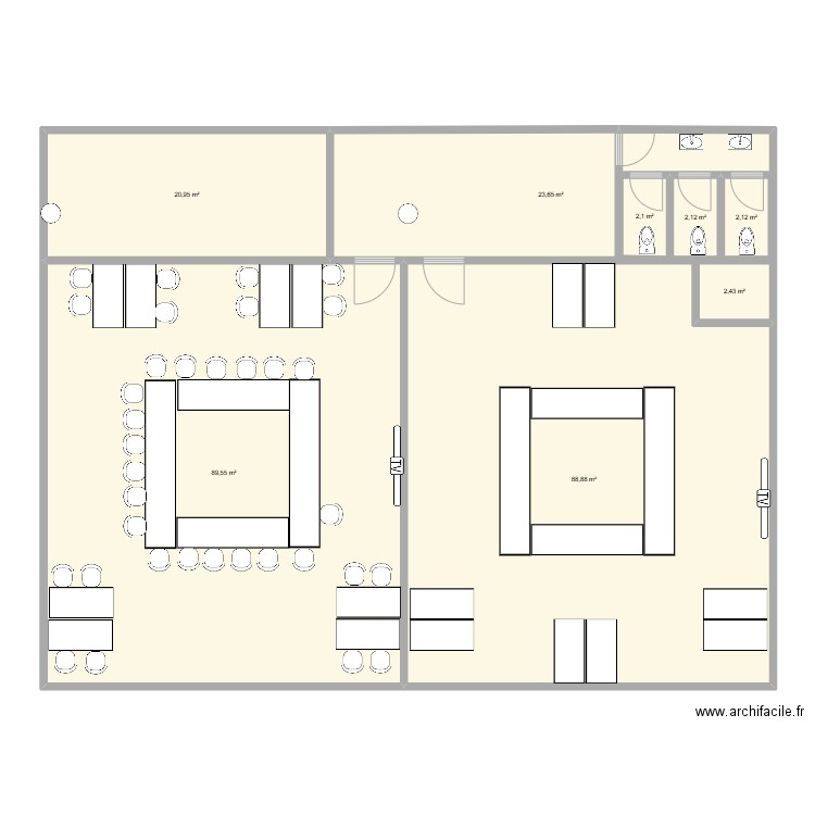 240m2 en carré_v3. Plan de 8 pièces et 240 m2