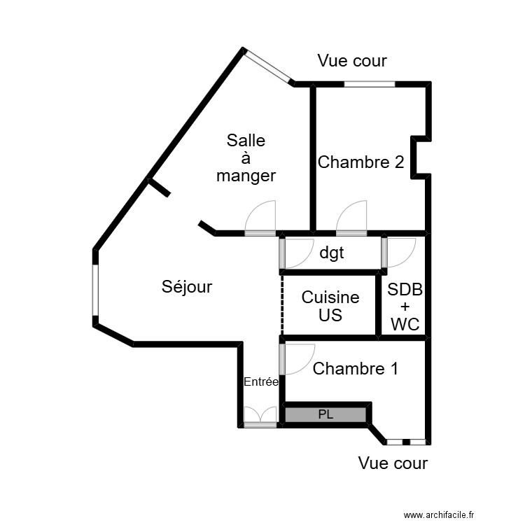 METIAS. Plan de 6 pièces et 33 m2