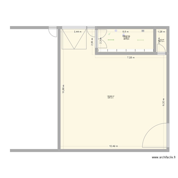 local conciergerie. Plan de 3 pièces et 122 m2
