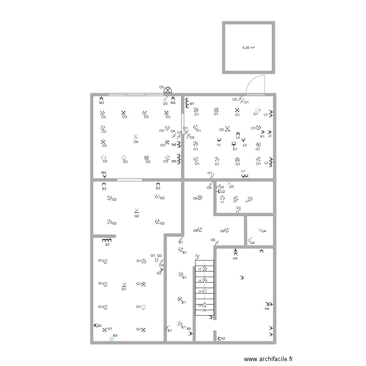 oupykj. Plan de 7 pièces et 85 m2