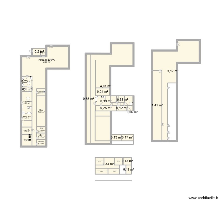 CH ernee. Plan de 32 pièces et 18 m2