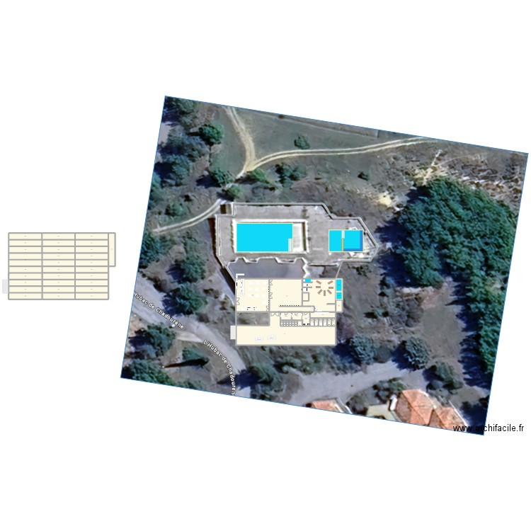 Batiment piscine Abiho 2. Plan de 50 pièces et 1738 m2