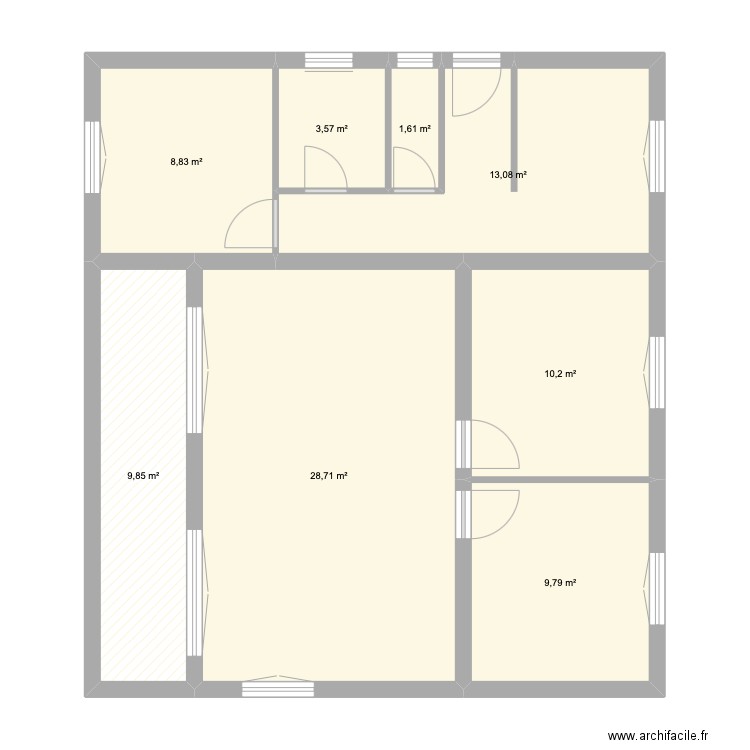 CARRY. Plan de 8 pièces et 86 m2