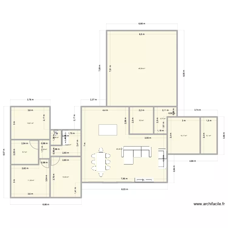 polminhac. Plan de 13 pièces et 163 m²
