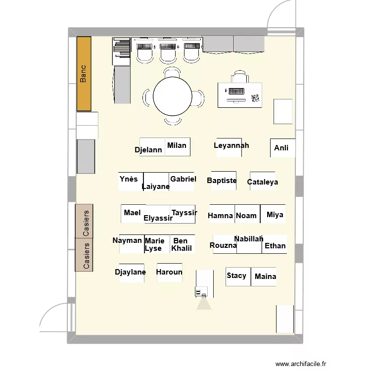 Classe P4 V2. Plan de 1 pièce et 65 m²