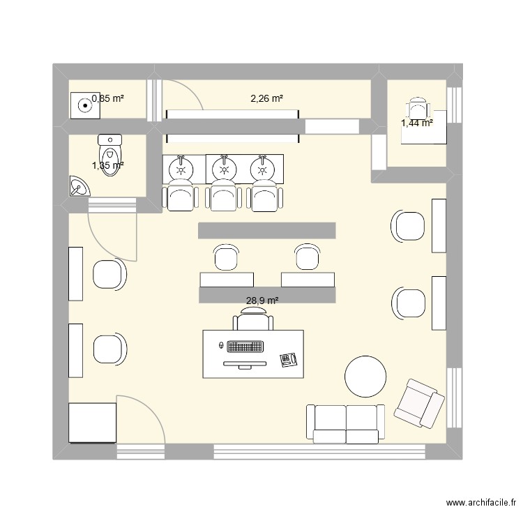 Salon revele toi. Plan de 5 pièces et 35 m2