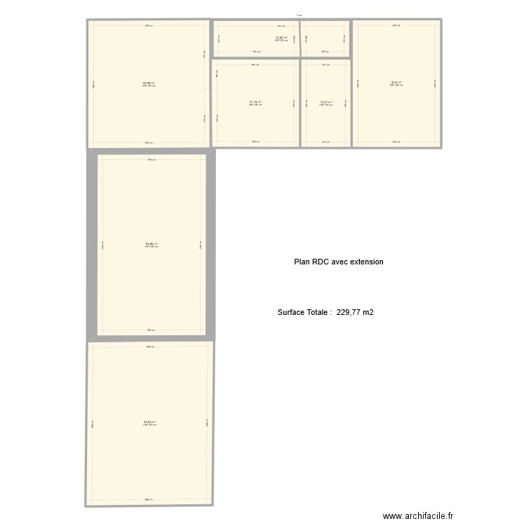 Bretagne RDC avec extension. Plan de 7 pièces et 230 m2