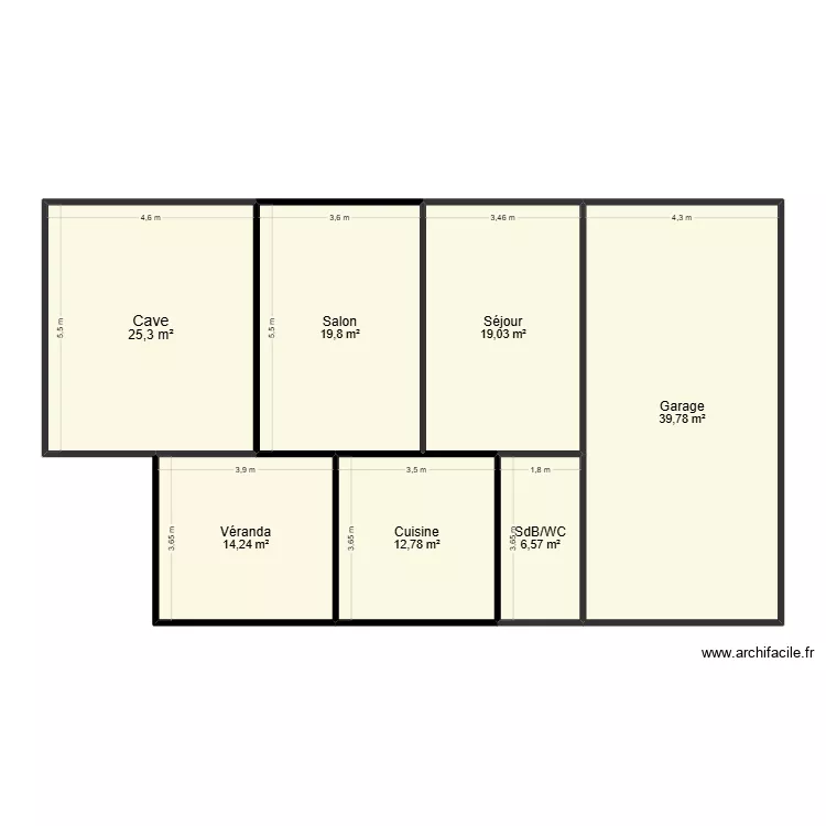 Rez-de-Chauss&eacute;e, Villeneuve 01. Plan de 7 pièces et 137 m²