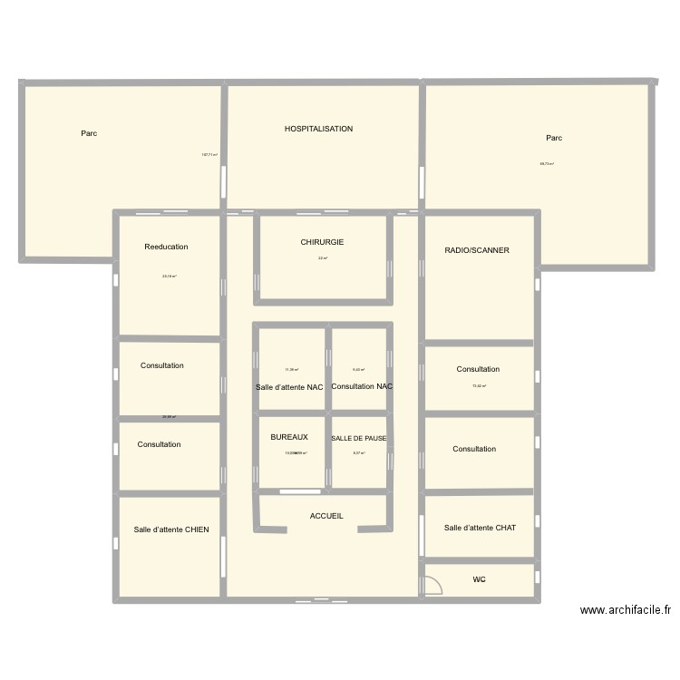 Clinique. Plan de 12 pièces et 521 m2
