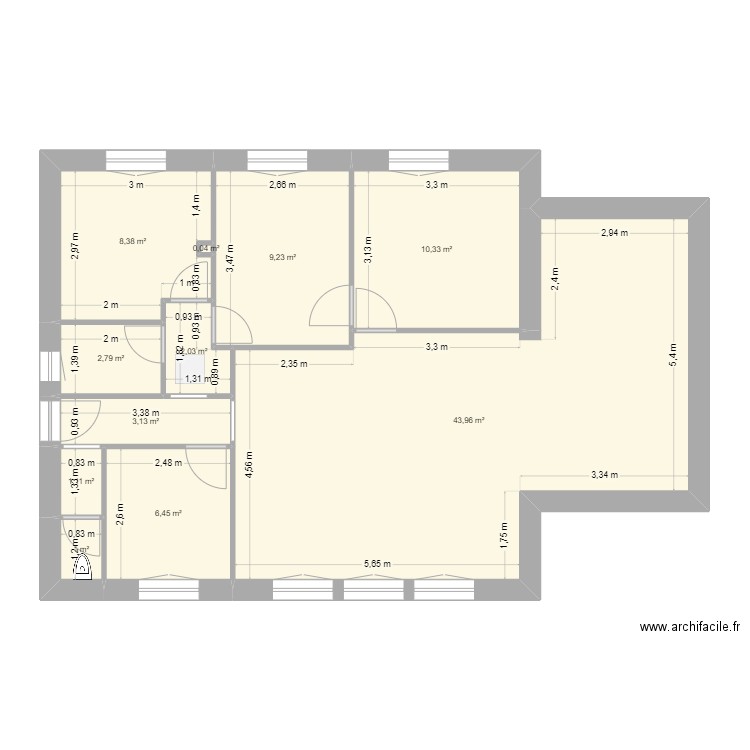 ML - V0. Plan de 11 pièces et 88 m2