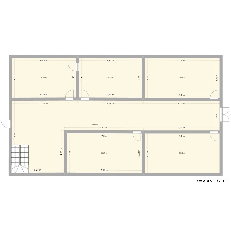 RDC Caserne Administratif. Plan de 6 pièces et 226 m2