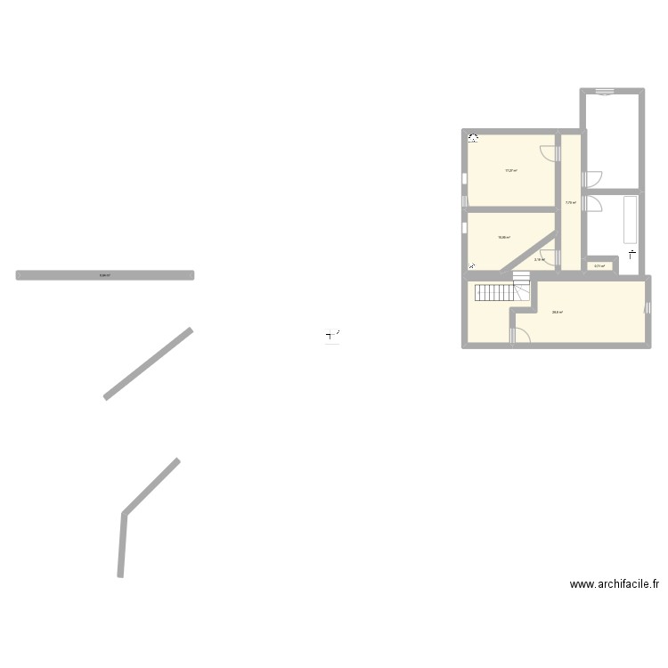 local. Plan de 7 pièces et 68 m2