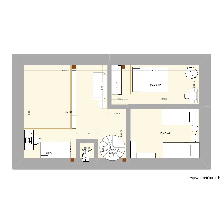 etage. Plan de 4 pièces et 47 m2