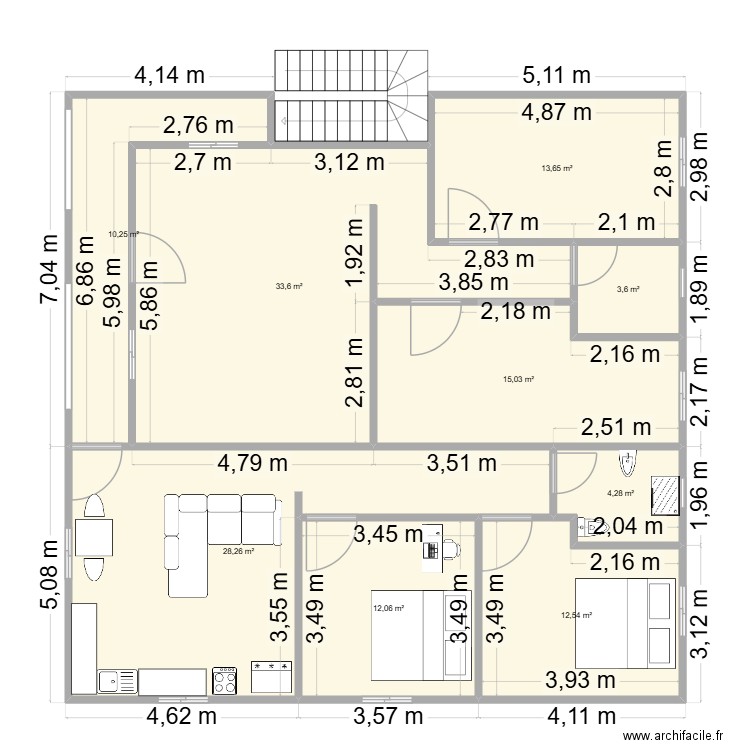 APPARTEMENT é CHMBRES. Plan de 9 pièces et 133 m2