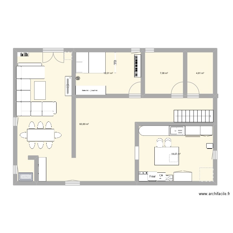 Rez de chaussez de maison. Plan de 5 pièces et 103 m2