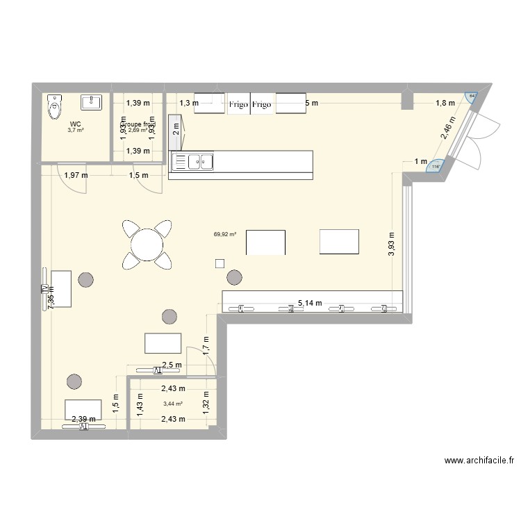 Geeks BAR. Plan de 4 pièces et 80 m2