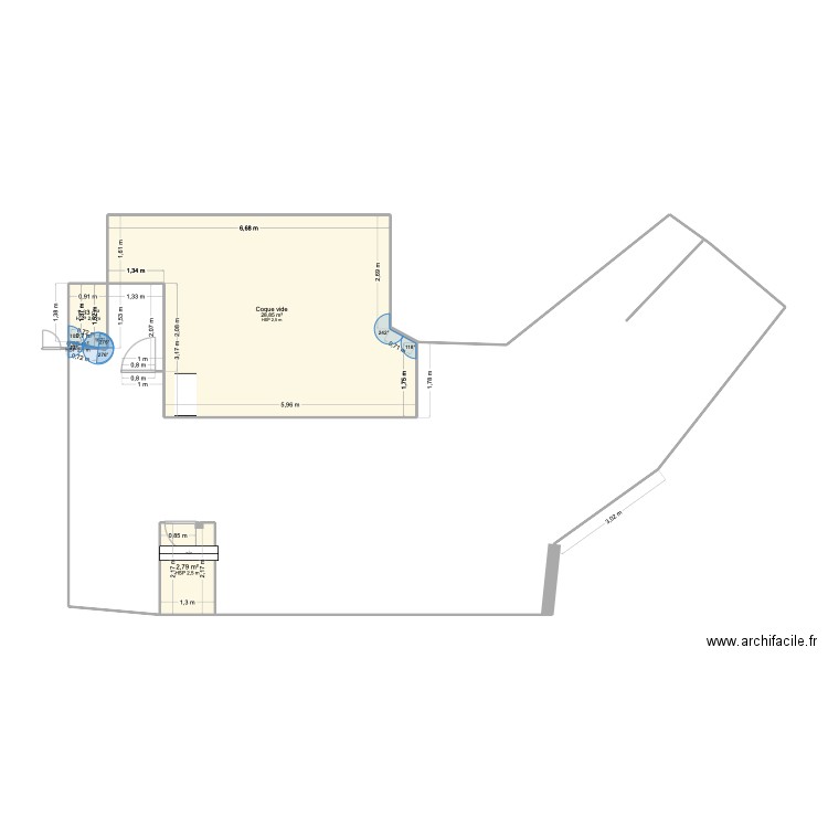 Local. Plan de 4 pièces et 33 m2
