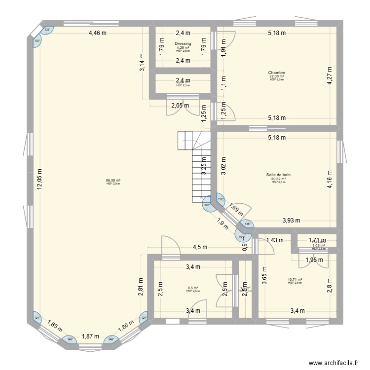 Maison Chloé. Plan de 9 pièces et 158 m2