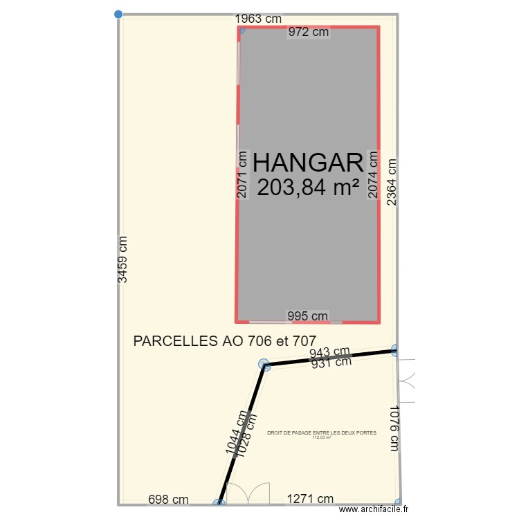TERRAIN. Plan de 3 pièces et 880 m2