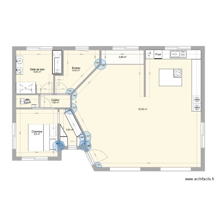 Maison. Plan de 16 pièces et 205 m2
