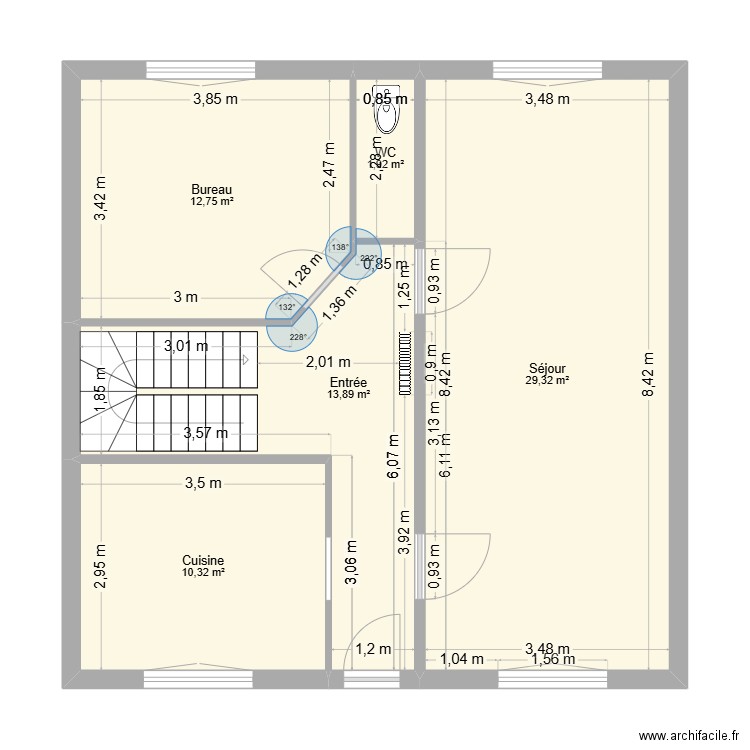 GRISY-SUISNES. Plan de 5 pièces et 68 m2
