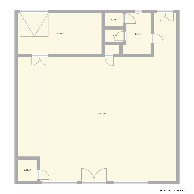 KING JOUET. Plan de 7 pièces et 187 m² KING JOUET. Plan de 7 pièces et 187 m²