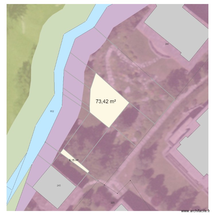 244 à 12m. Plan de 2 pièces et 82 m2