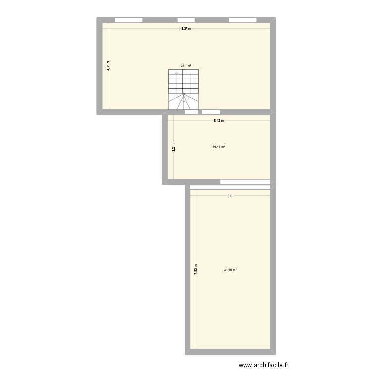 Rdc. Plan de 3 pièces et 84 m2