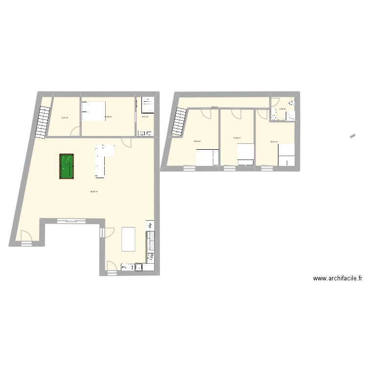 Maison. Plan de 9 pièces et 180 m2