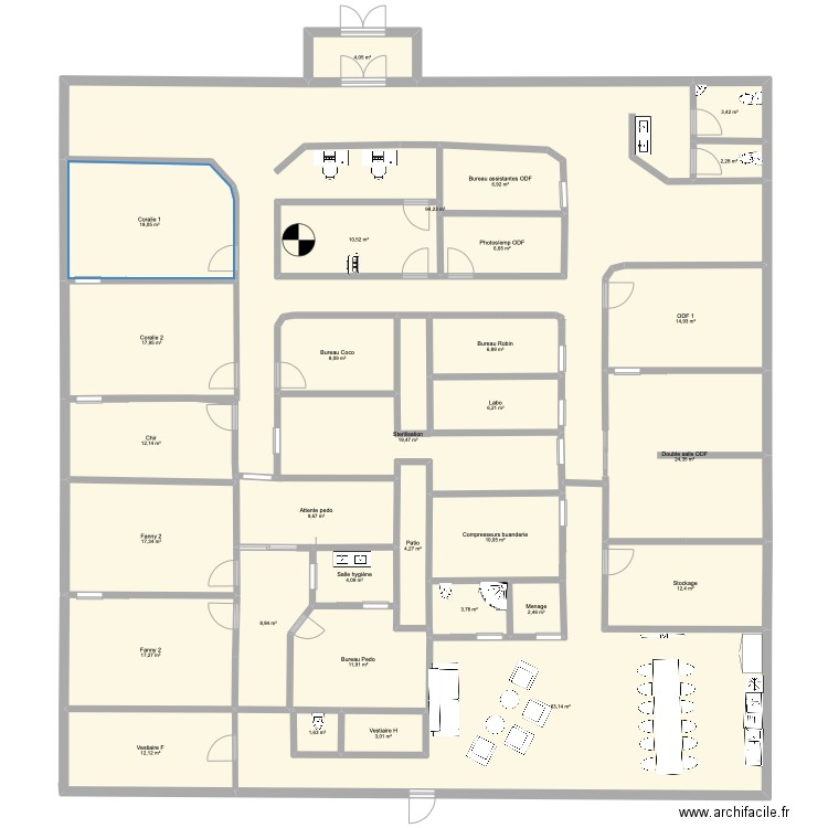 La Maison Dentaire. Plan de 31 pièces et 468 m2