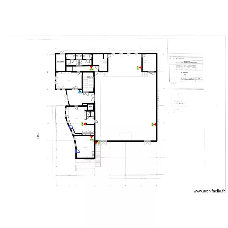 Salle Polyvalente  Wifi R.d.C.. Plan de 13 pièces et 986 m²