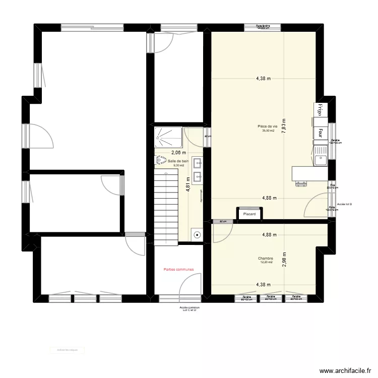RDC R  nouvelle config 1 chambre droit. Plan de 10  et 121 m²