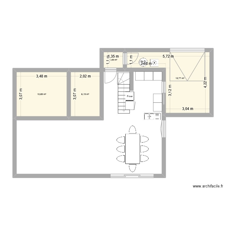 Maison sev. Plan de 4 pièces et 34 m2