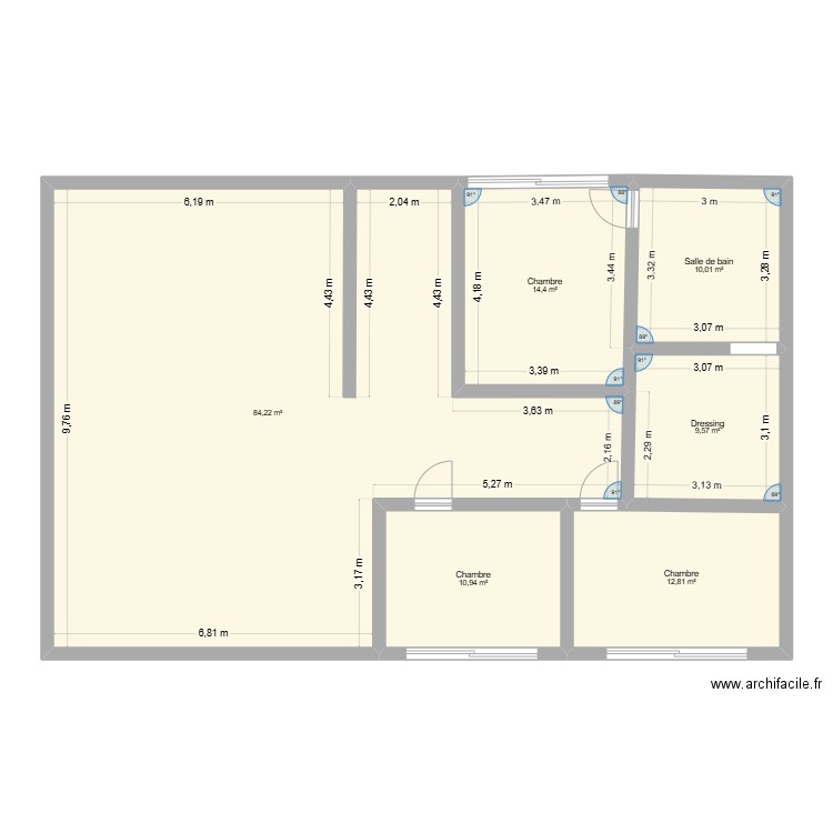 villa de 150 m². Plan de 6 pièces et 142 m2