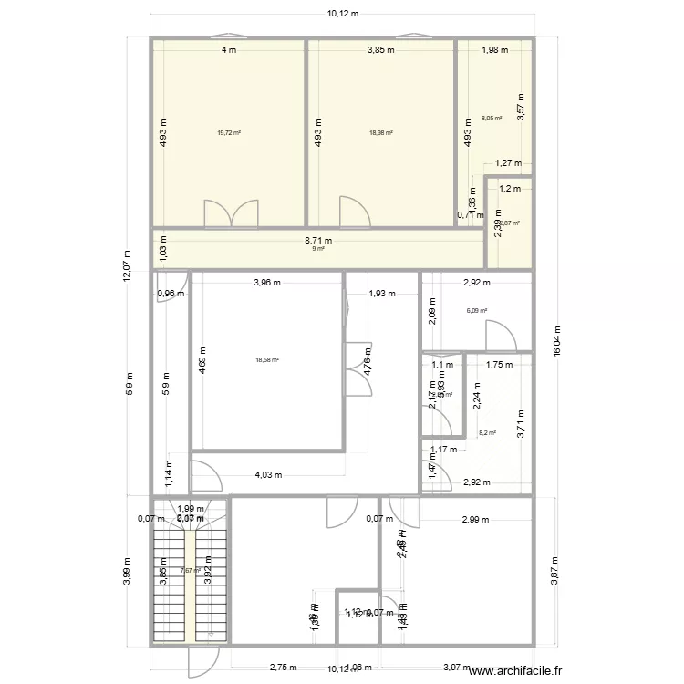 ETAGE. Plan de 10  et 102 m²