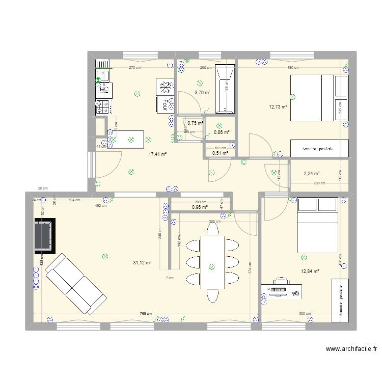 Roger. Plan de 11 pièces et 83 m2