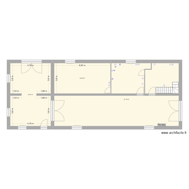 Atelier. Plan de 3 pièces et 140 m2