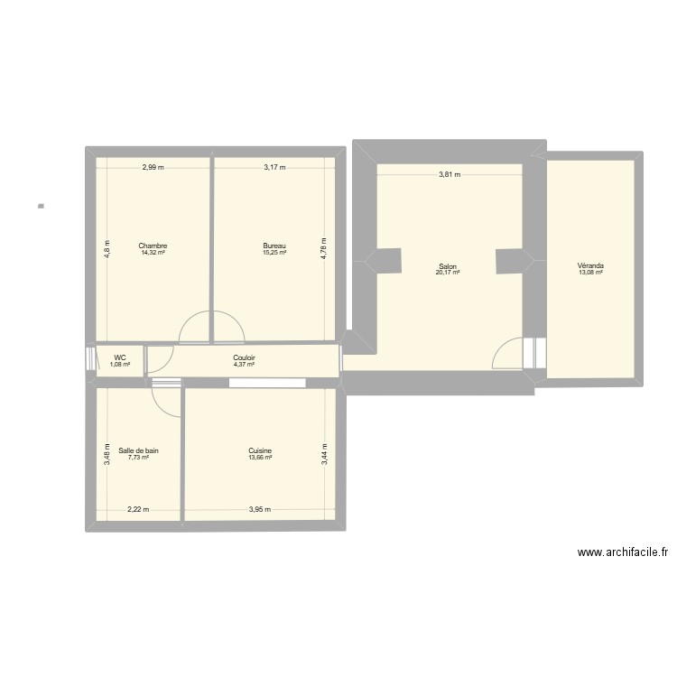 BRALI. Plan de 8 pièces et 90 m2