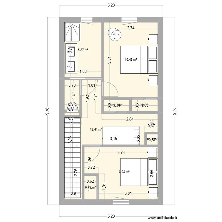 Etage Terre Neuve. Plan de 8 pièces et 40 m2