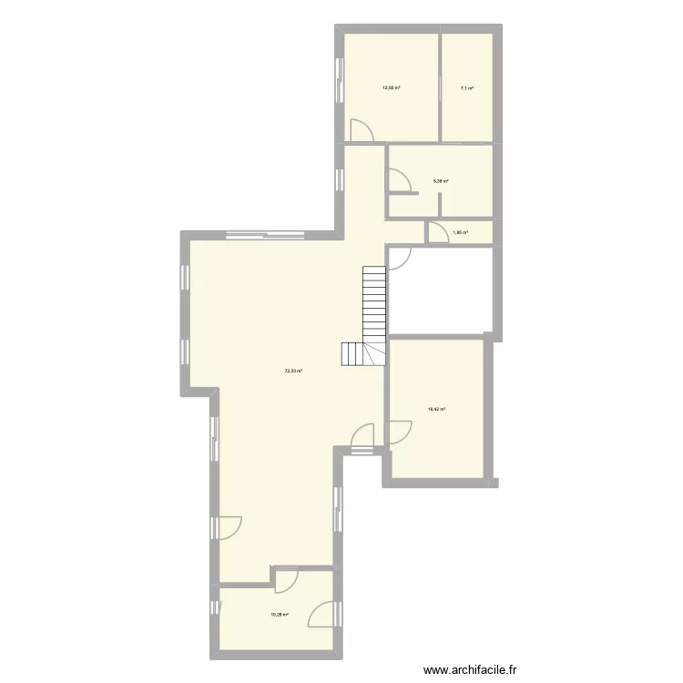 MAISON. Plan de 7 et 130 m² MAISON. Plan de 7 et 130 m²