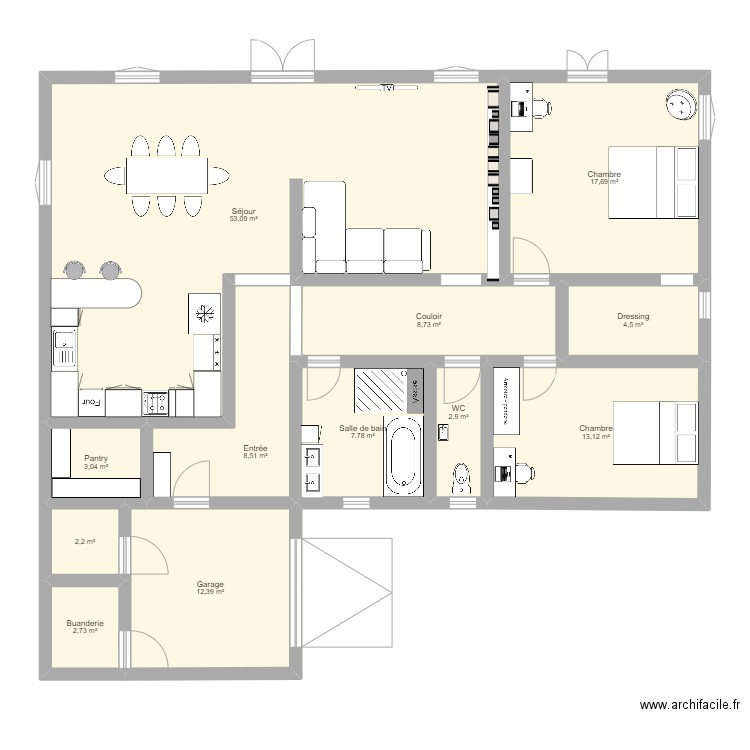 Moins 150M2. Plan de 12 pièces et 137 m2