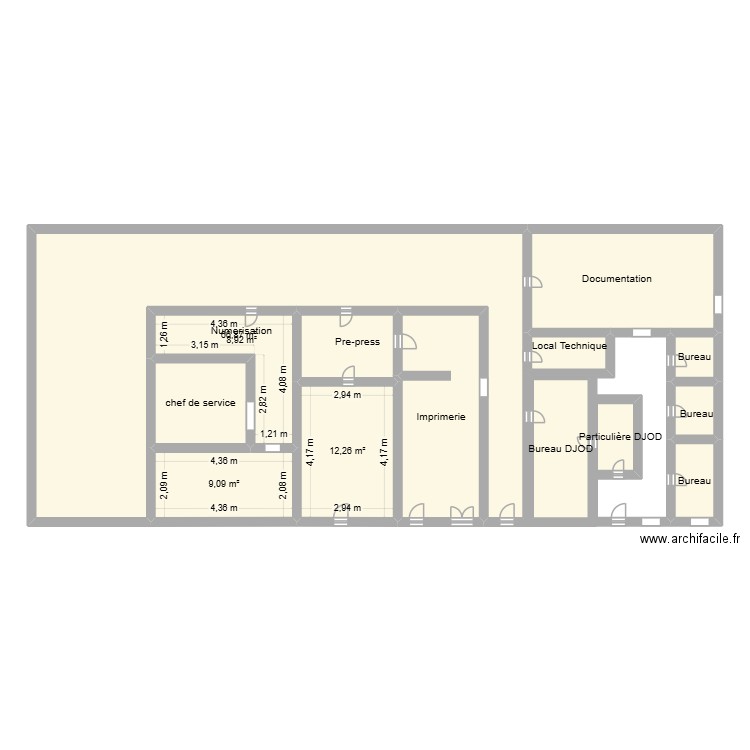 sgg. Plan de 14 pièces et 163 m2