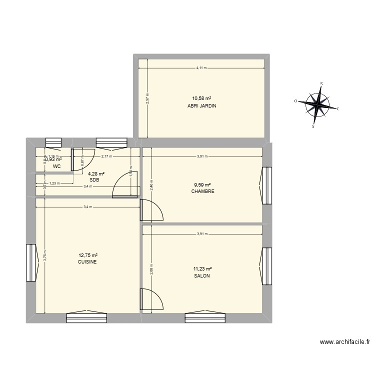 FERRETTI. Plan de 6 pièces et 49 m2