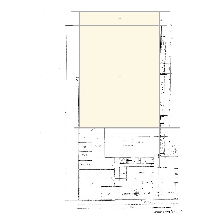 CAEN . Plan de 2 pièces et 900 m2