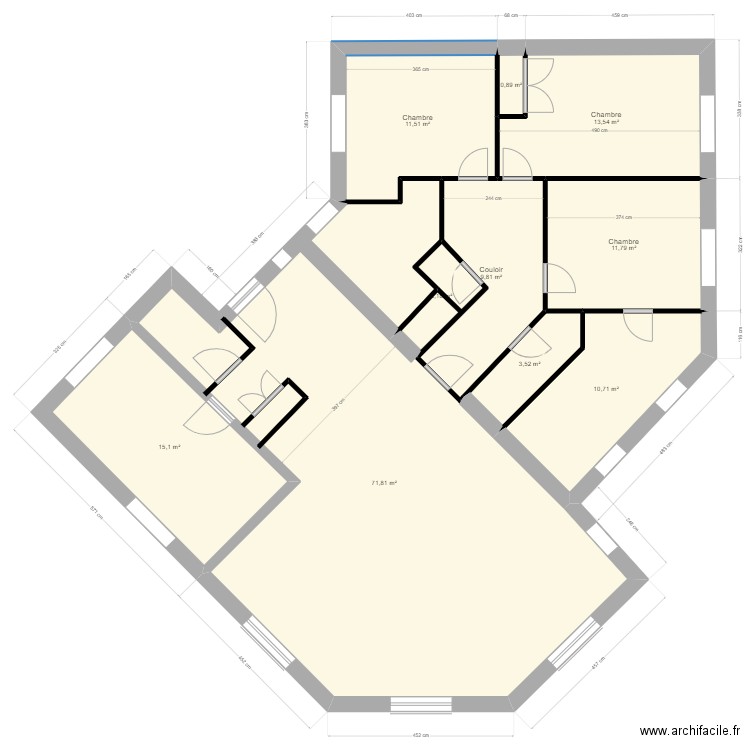 SAINT LAURENT. Plan de 10 pièces et 151 m2