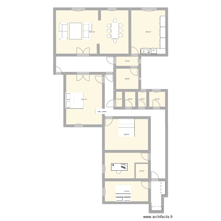 Courcelles amenagé cible. Plan de 13 pièces et 138 m2