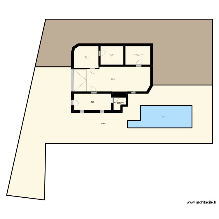 HOETZEL. Plan de 34 pièces et 751 m2