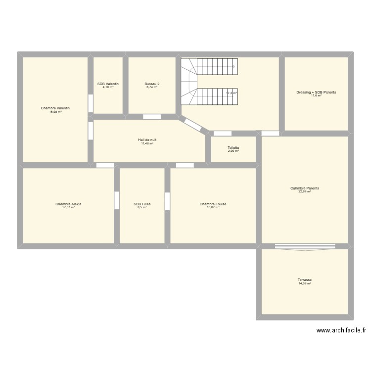 maison 1er. Plan de 12 pièces et 150 m2