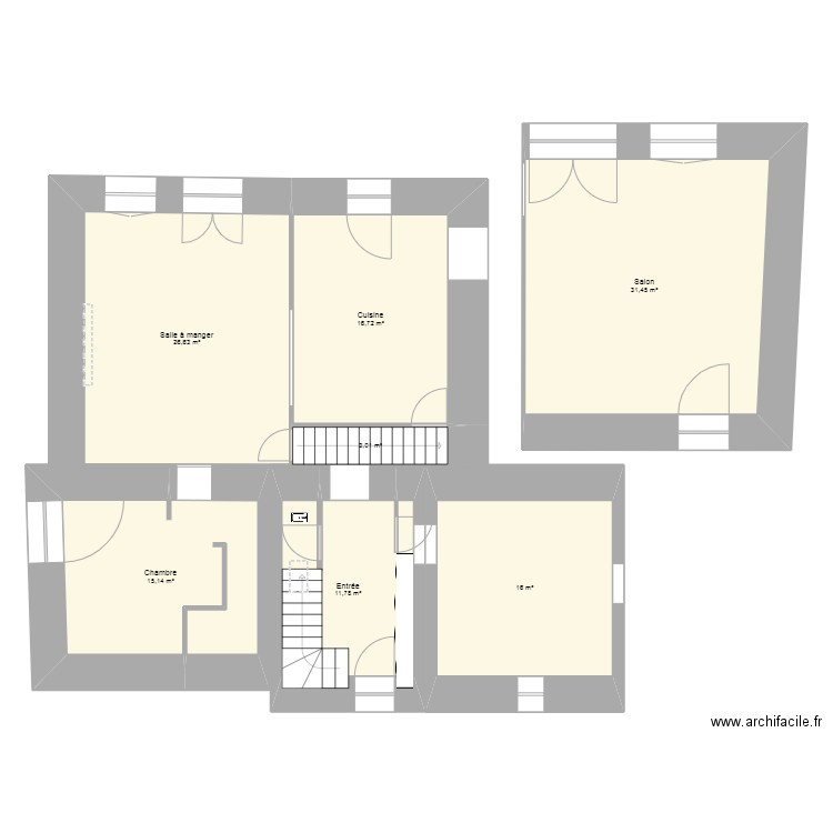 Maison. Plan de 7 pièces et 121 m2